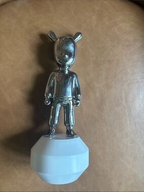 Lladro- The silver Guest- Little